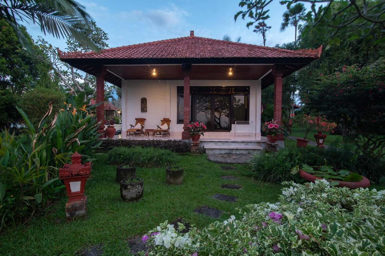 Cabe Bali Hotel Jasri Buitenkant foto